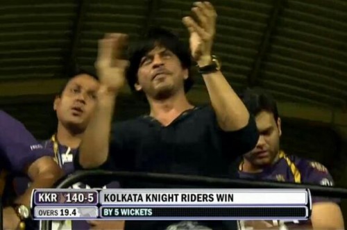 SRK celebrates KKR's victory