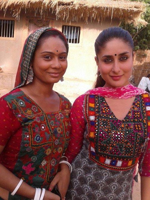 Kareena Kapoor still from Gori Tere Pyaar Mein