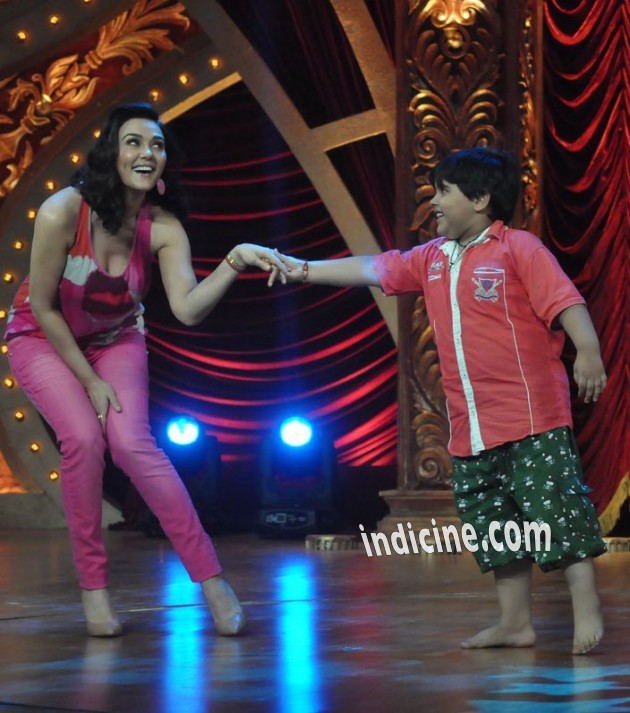 Preity Zinta with Dramebaaz contestant