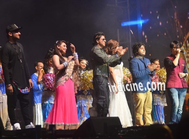 Yo Yo Honey Singh, Rani Mukerji, SRK, Madhuri Dixit, Arijit Singh and Miyang Chang