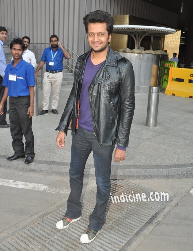 Ritesh Deshmukh returns from IIFA 2014