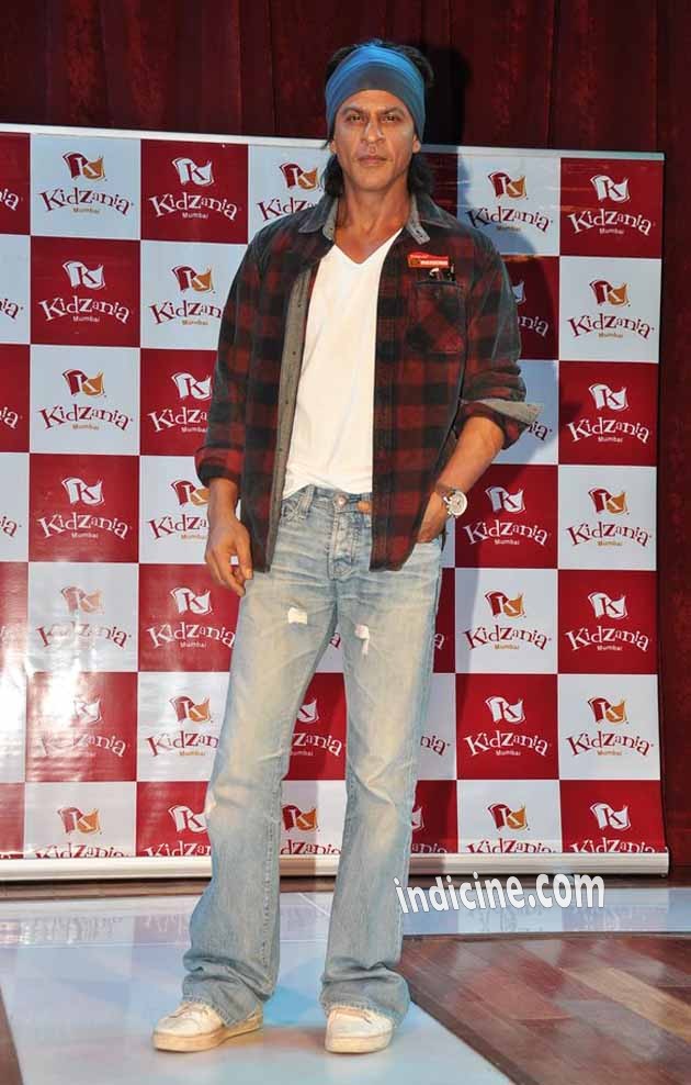 Shahrukh Khan celebrates Father's Day at Kidzania