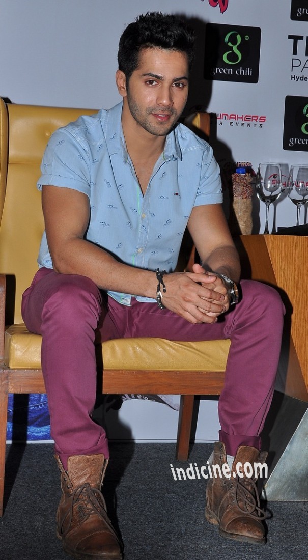 Varun Dhawan promotes Humpty Sharma Ki Dulhania at Hyderabad