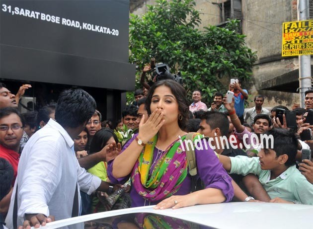 Vidya Balan gives a flying kiss