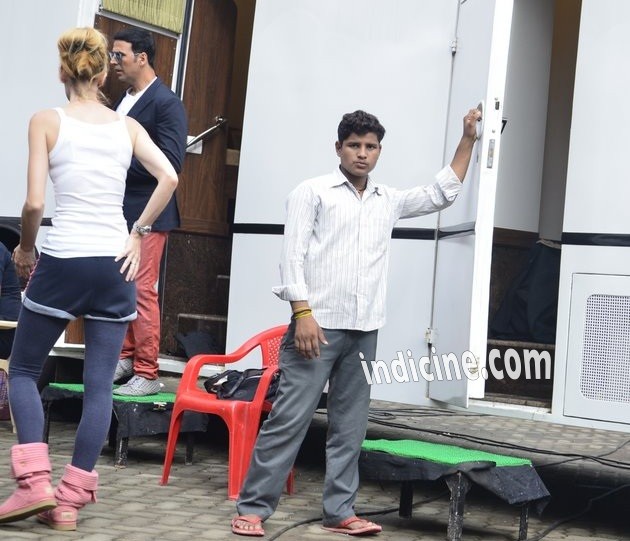 Akshay Kumar snapped on the sets of Shaukeen