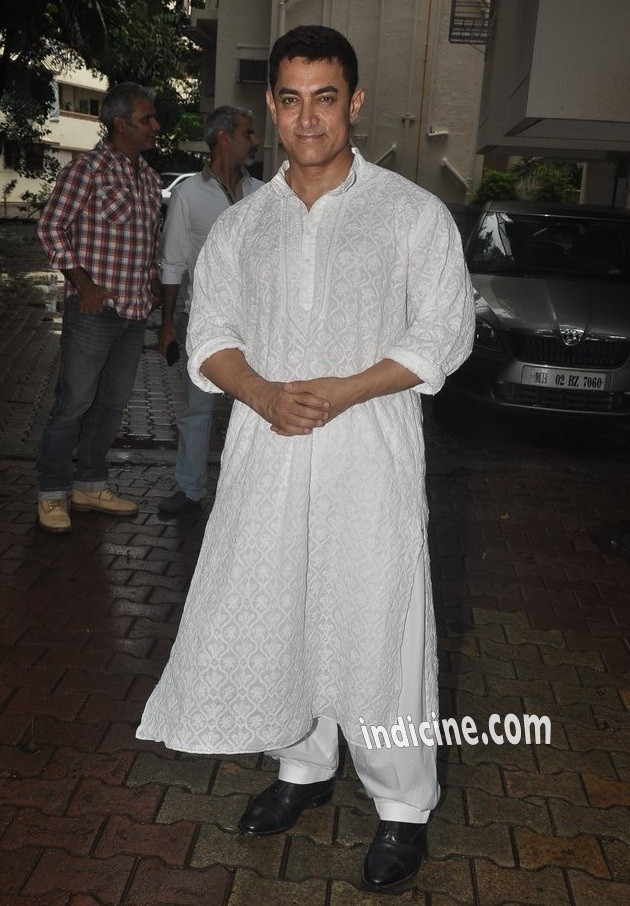 Aamir Khan celebrates Eid