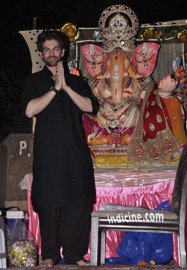 Neil Nitin Mukesh at Ganpati visarjan