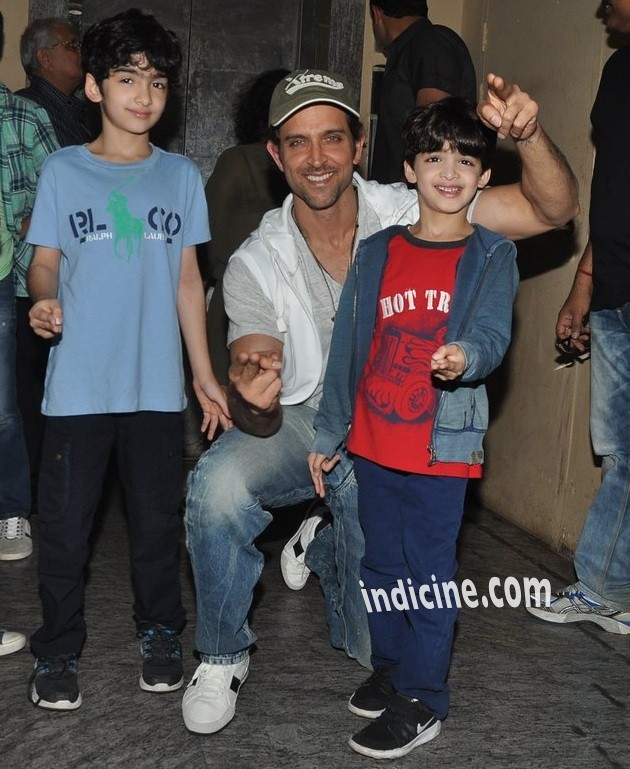 Hrithik Roshan with his kids Hrehaan and Hridhaan