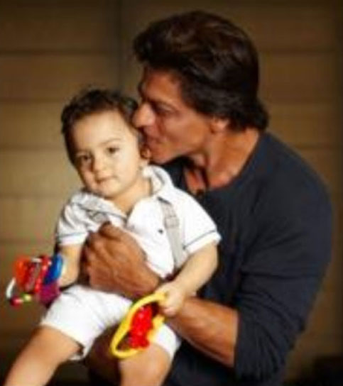 SRK shares AbRam's photo on Eid
