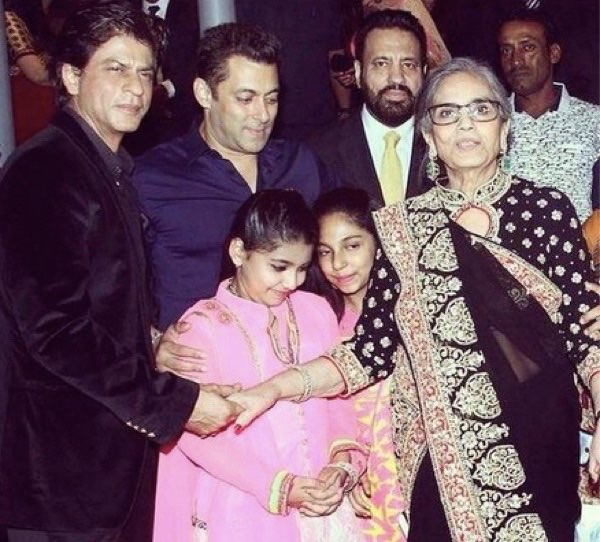 SRK with Salman_s mother