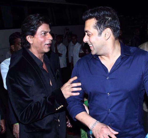 Salman - SRK at Arpita_s Reception