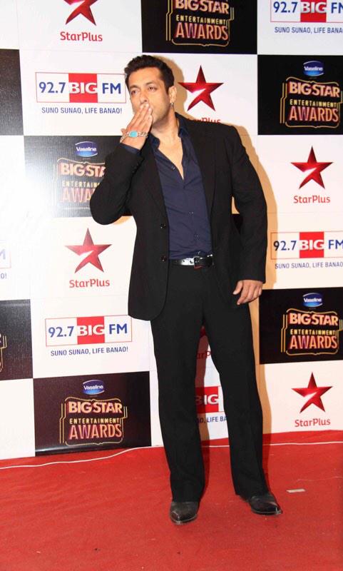 Salman Khan at Big Star Entertainment Awards
