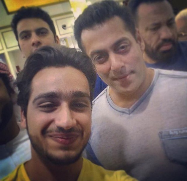 Salman Khan with fan