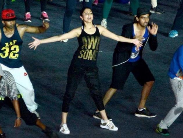 Anushka Sharma practices for IPL opening ceremony