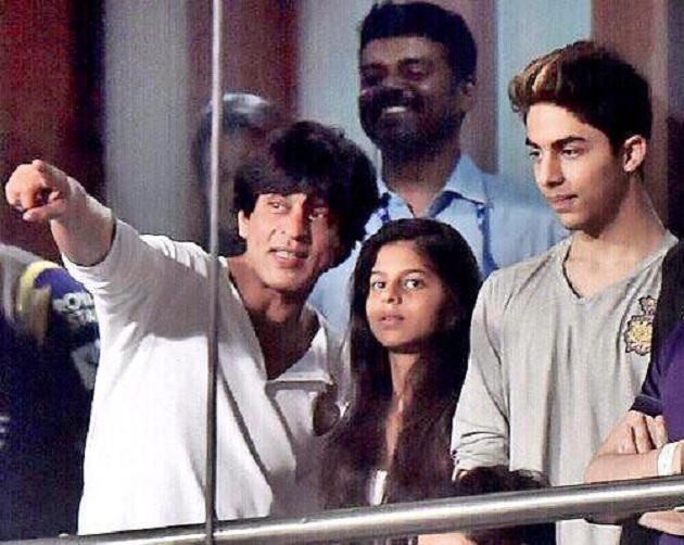 SRK with daughter Suhana and son Aryan