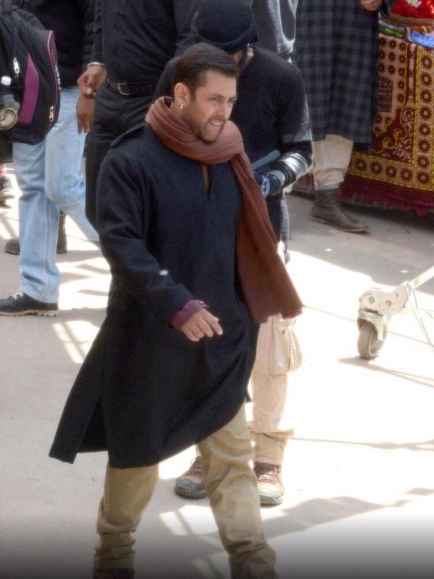 Salman Khan shooting for Bajrangi Bhaijaan in Kashmir