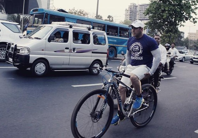 Salman Khan snapped cycling in Mumbai