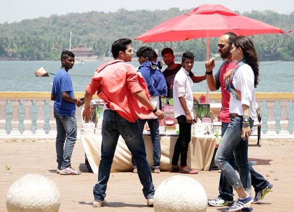 Varun Dhawan, Kriti Sanon and Rohit Shetty on the sets of Dilwale