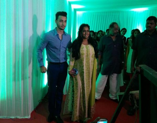 Arpita Khan with husband Aayush Sharma