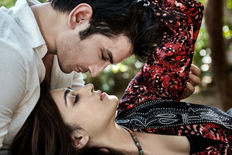 Kriti Sanon to romance Sushant Singh Rajput in Dinesh Vijan's movie