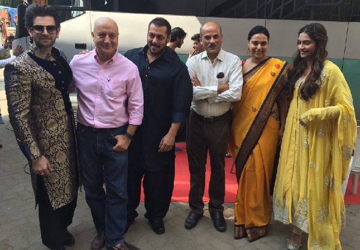 Salman Khan PRDP team at Diwali Promotion