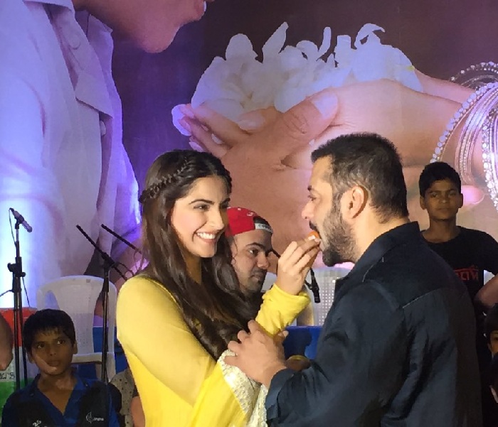 Salman Khan and Sonam Kapoor celebrating Diwali