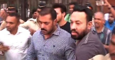 Salman Khan leaves from Bombay HC premises