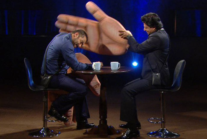 Salman Khan with Shahrukh Khan on the sets of Bigg Boss Nau