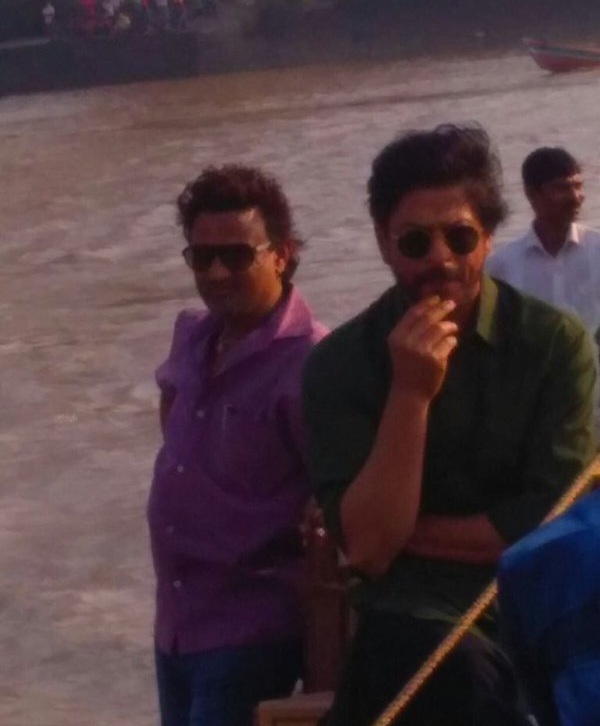 SRK on the sets of Raees