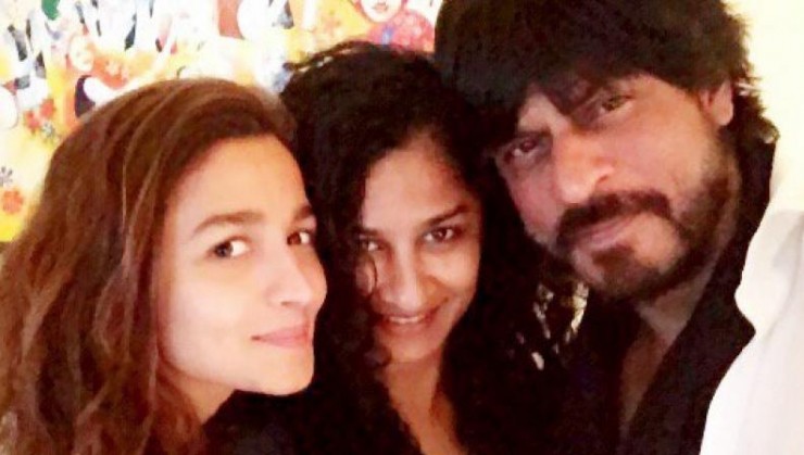 Alia Bhatt with Shah Rukh Khan and Gauri Shinde