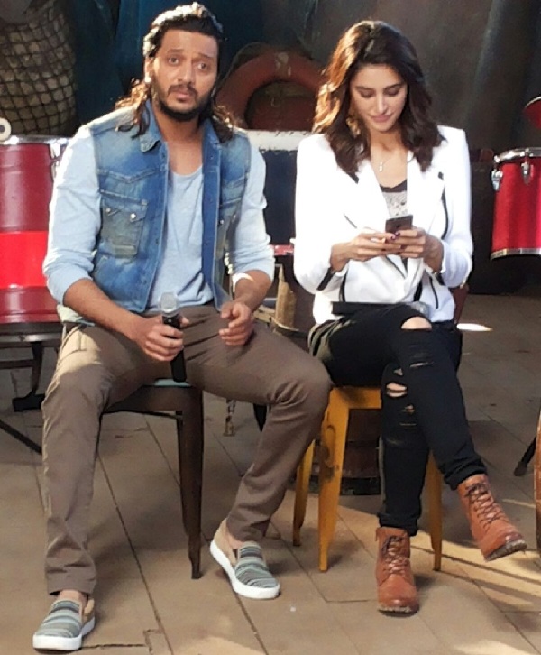 Riteish Deshmukh and Nargis Fakhri on the sets of Banjo