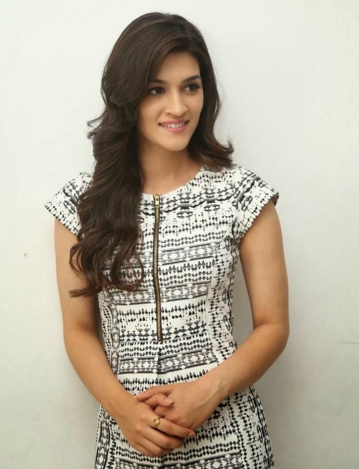 Kriti Sanon Cute