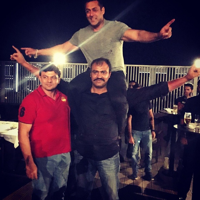 Kesari Palwinder Cheema lifts Salman Khan - Sultan