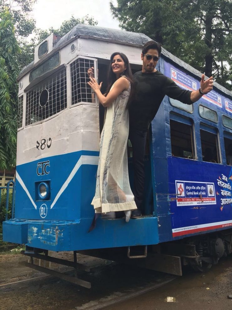 Sidharth and Katrina Kolkata Tram