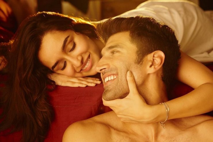 Aditya Roy Kapur, Shraddha Kapoor - Ok Jaanu Movie Still