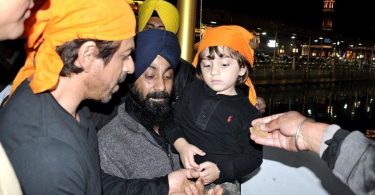 Shahrukh Khan visited the Golden Temple with AbRam