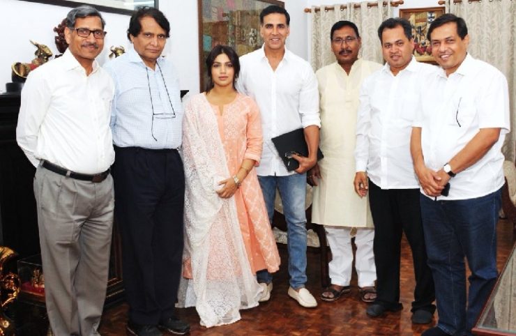 Toilet Ek Prem Katha Team with Suresh Prabhu