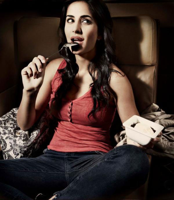 Katrina Kaif'a Ad in Pink dress for Etihad Airlines