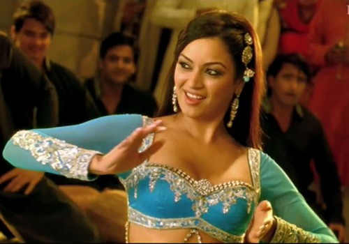 Maryam's mujra song from Agent Vinod