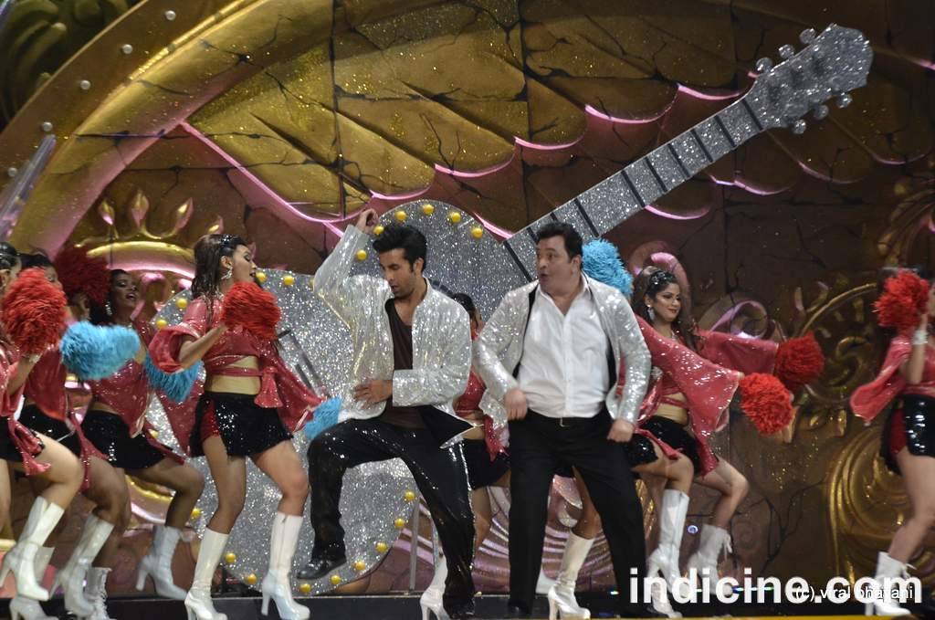 First time ever - Rishi and Ranbir perform together