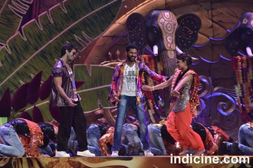 Priyanka Chopra with Prabhu Deva and Shahid Kapoor