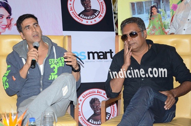 Akshay Kumar, Prakash Raj promote Entertainment