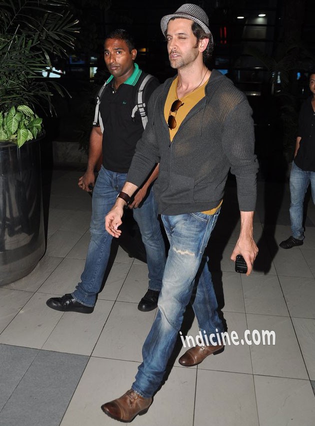 Hrithik Roshan spotted at the airport