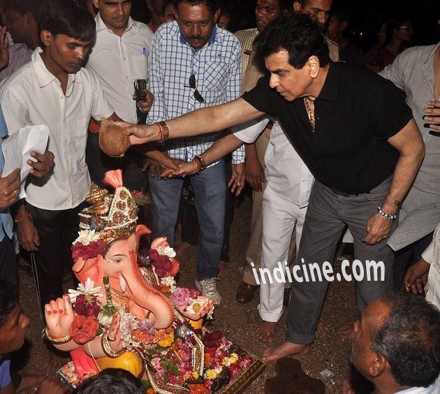 Jeetendra at Ganpati Visarjan