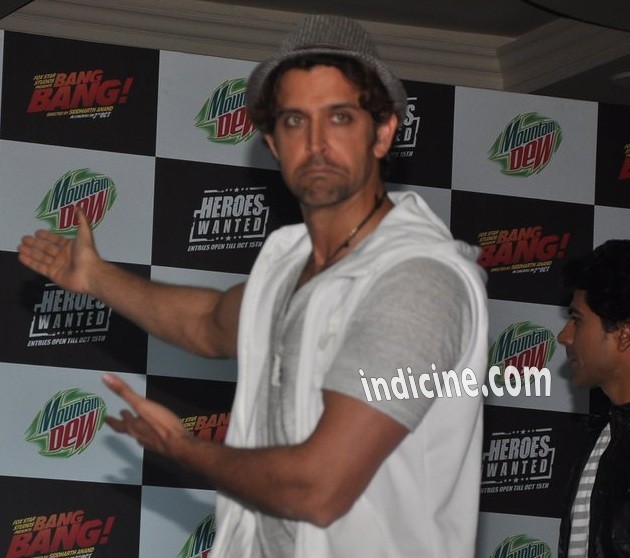 Hrithik Roshan looking cool in a cap and casual attire