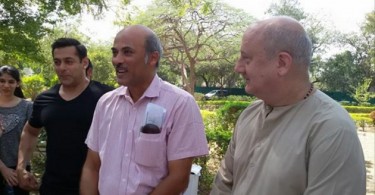 Salman Khan, Sooraj R Barjatya and Anupam Kher