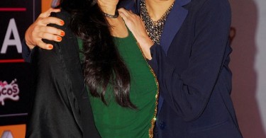Shraddha Kapoor with mother Shivangi Kolhapure
