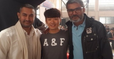 Aamir meets Wang Baoqiang on the sets of Dangal