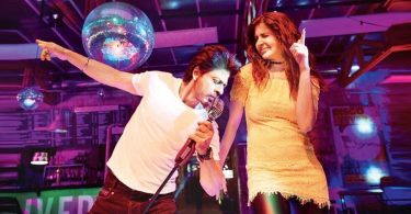 Beech Beech Mein Song Still - Jab Harry Met Sejal